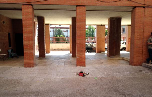 Dos ramos de floren recuerdan a las víctimas de Aranjuez