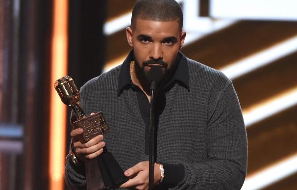 Drake arrasa en los Billboard Music Awards