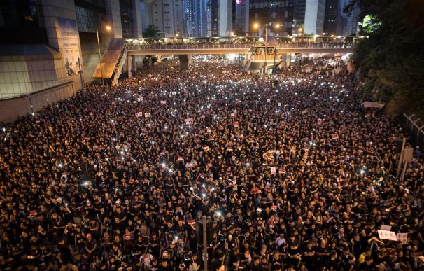 Los manifestantes reclaman la retirada del proyecto de ley de extradición en Hong Kong. /EFE
