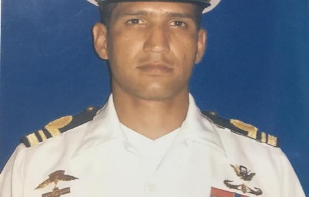 El fallecido Capitán de Corbeta Rafael Acosta Arévalo. /L.I.