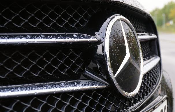 El tercer profit de Daimler se ceba con el automóvil en bolsa