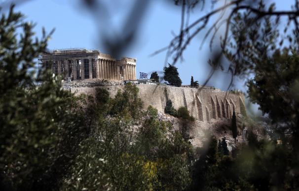 Grecia sale del rescate