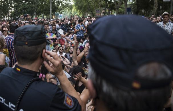 La Policía Nacional ha escoltado a los representantes de Ciudadanos que participaban en la manifestación del Orgullo 2019. /EFE