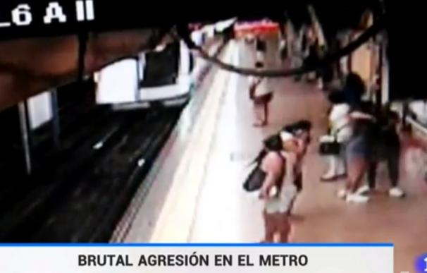 Captura del vídeo de la agresión en el Metro. /RTVE