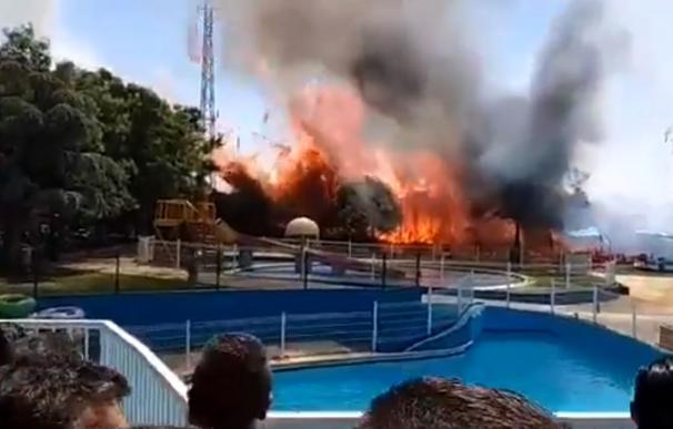 Captura de un vídeo del incendio cerca del parque acuático. /L.I.
