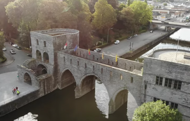Fotografía del Pont des Trous en Tournai (Bélgica) antes de su demolición.