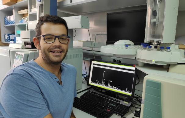 Felipe Bastida, en el laboratorio del CEBAS-CSIC, situado en Murcia.