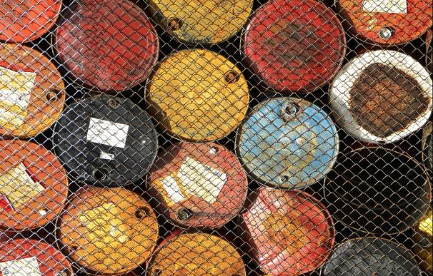 El consumo de barriles de petróleo superará los 100 millones
