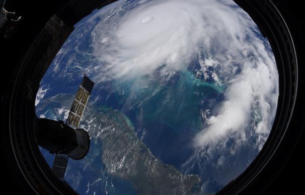 Fotografía tomada desde la Estación Espacial Internacional. El huracán Dorian a su paso por Bahamas, dirección Florida. / Christian Koch /NASA