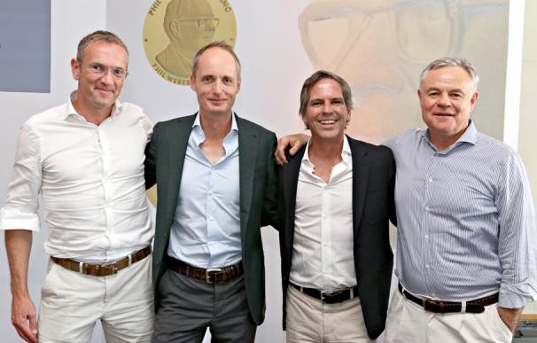 Bob Van Dijk (CEO), Martin Scheepbouwer (clasificados), Alec Oxenford (OLX) y Koos Bekker (presidente).