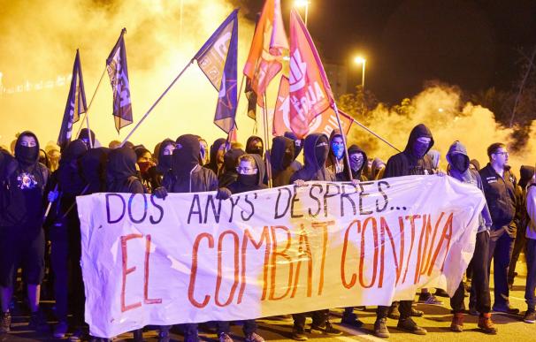 Marchas durante el segundo aniversario del 1-O en Cataluña. /EFE