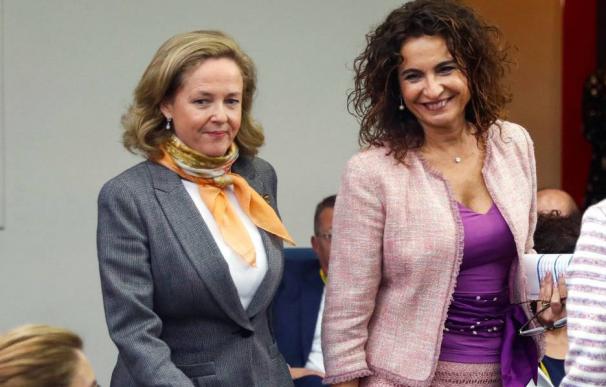 Nadia Calviño y María Jesús Montero. La seriedad y la sonrisa del actual régimen económico