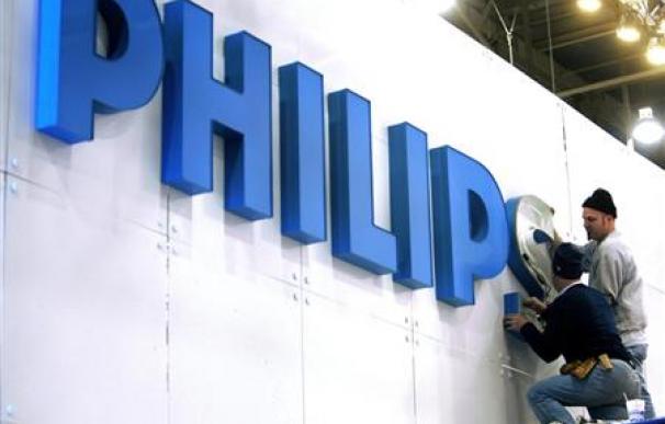 Philips recortará 4.500 empleos tras un descenso de ganancias
