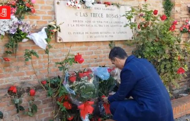 Sánchez se marcha a honrar a las Trece Rosas horas después de sacar a Franco