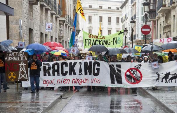 Soria dice que la única amenaza del "fracking" es no seguir la senda de EEUU