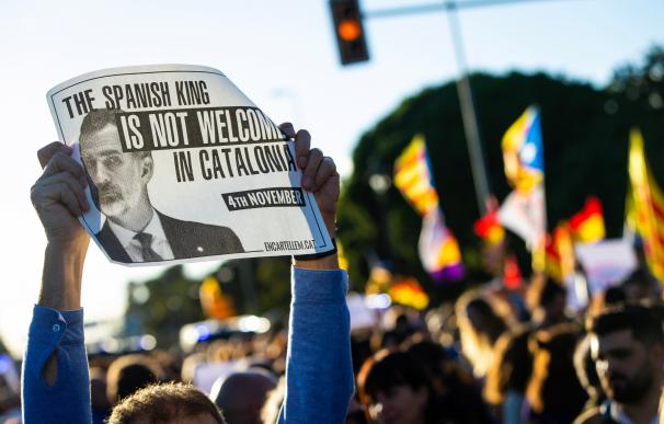 Protestas por la visita del Rey a Barcelona. / EFE