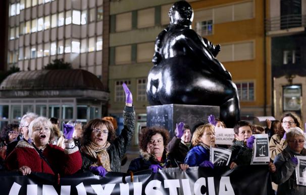 movimientos feministas protestan contra la sentencia de Manresa