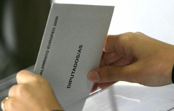 La Junta Electoral rechaza dejar votar en urna a quienes no han recibido la documentación para hacerlo por correo