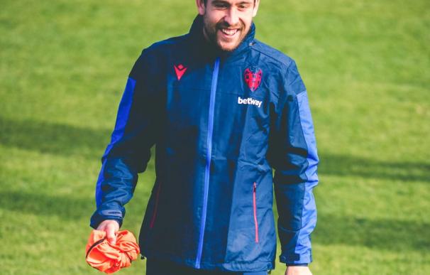 Aitor Fernández podrá jugar contra el Athletic Club. /@LevanteUD