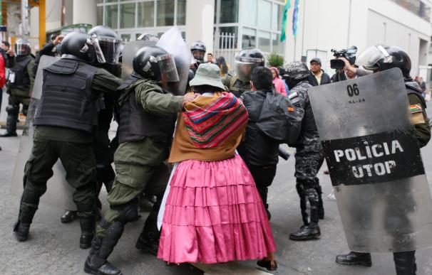 Jornada de tensión con fuertes enfrentamientos en Cochabamba (Bolivia)