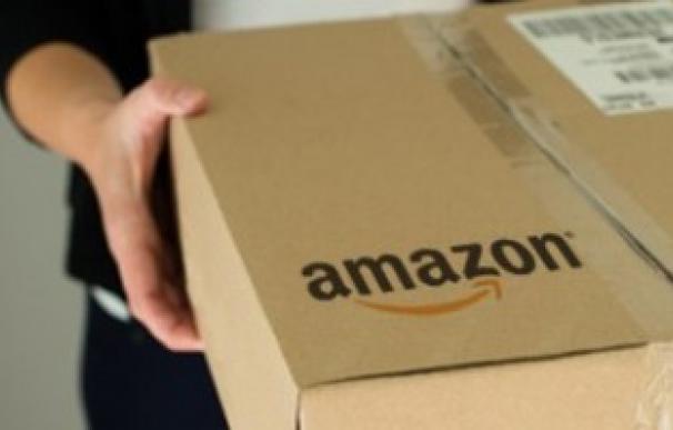Amazon reta a Seur con una filial española para sus envíos