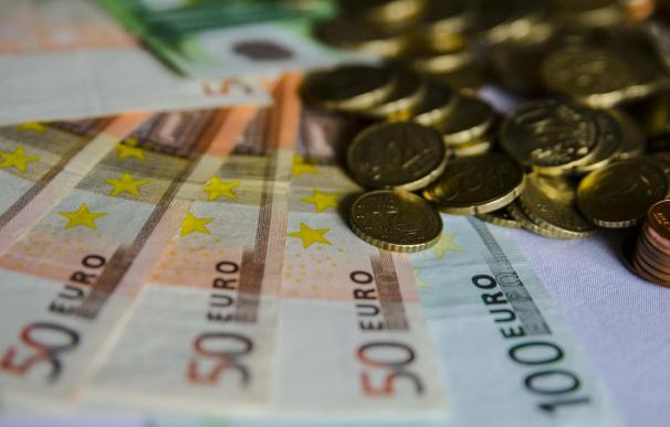 Monedas, moneda, billete. Billetes, euro , euros, capital, efectivo, metálico