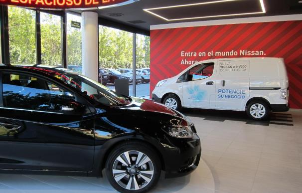 Nissan abre en L'Hospitalet su nueva sede española y estrena un concepto de concesionarios