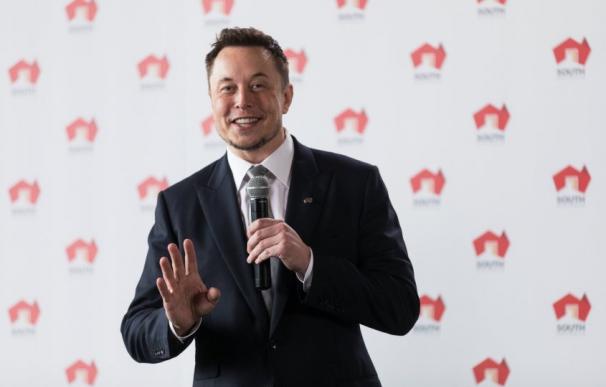 Elon Musk se sitúa de nuevo en el ojo del huracán.
