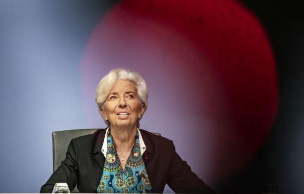 dpatop - 12 December 2019, Hessen, Frankfurt/Main: Christine Lagarde, President of the European Central Bank (ECB), speaks during her first press conference after the Governing Council meeting. Photo: Frank Rumpenhorst/dpa