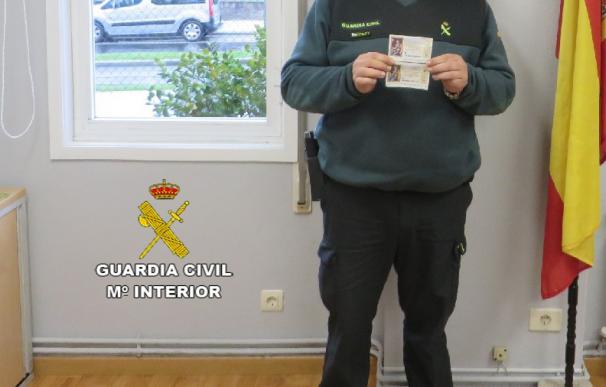 La Guardia Civil recupera varios décimos de lotería sustraídos en un supermercado en Bandeira (Silleda).