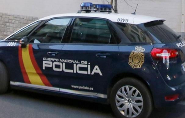 PolicIa Nacional coche