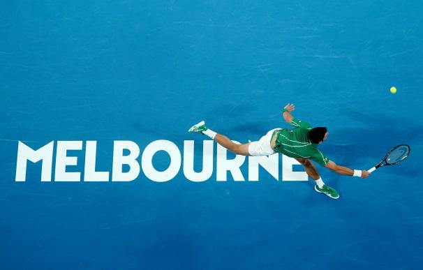 Djokovic remonta en la final de Australia y recupera el número uno frente a Nadal
