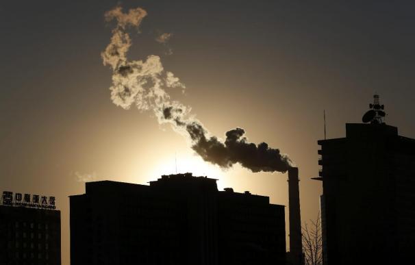 China, en alerta por una dañina capa de contaminación que cubre la mitad del país