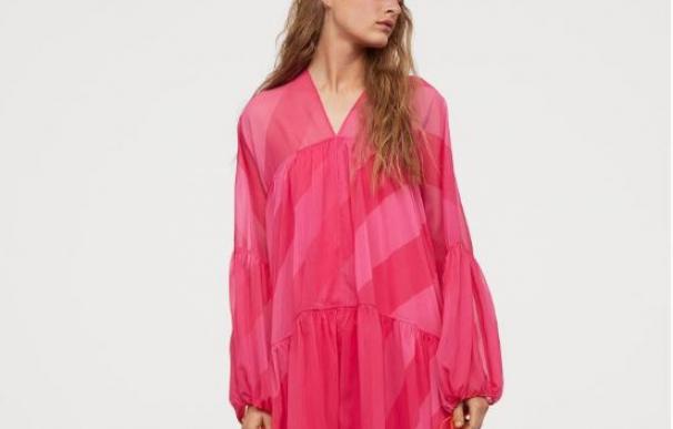 El vestido rosa de H&M que se ha vuelto viral y será tendencia esta primavera