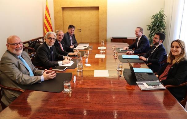 Representantes de Pimec y Foment del Treball en una reunión con el vicepresidente y conseller de Economía y Hacienda de la Generalitat, Pere Aragonès, y su equipo