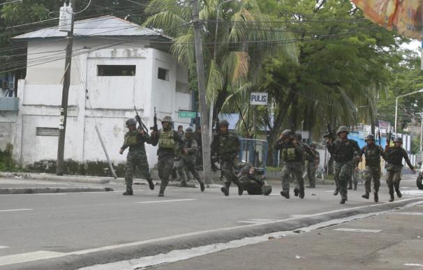 Al menos 6 muertos y decenas de secuestrados en un ataque rebelde en Filipinas