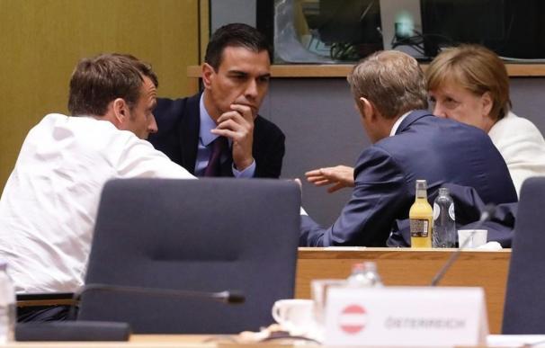 Sánchez junto a Macron y Merkel la semana pasada en Bruselas