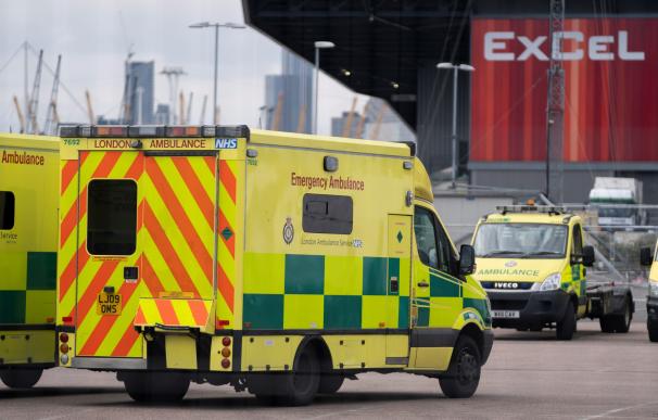 Ambulancia coronavirus Londres./ EFE