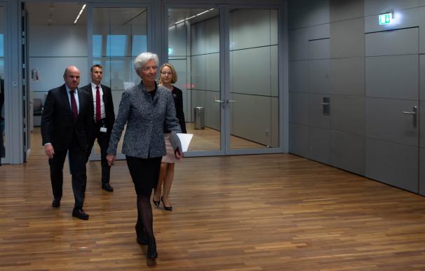 Guindos escolta a Lagarde hacia su conferencia más decisiva.