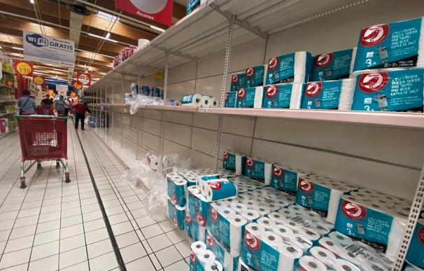 El papel higiénico se agota en los supermercados