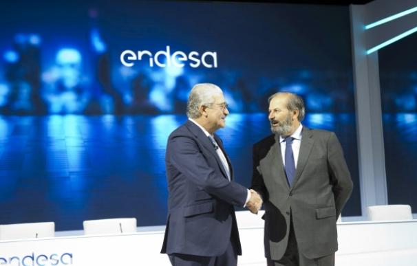 El consejero delegado de Endesa, José Bogas (izquierda), junto al presidente Juan Sánchez Calero.