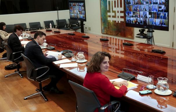 El presidente del Gobierno, Pedro Sánchez, en la octava videoconferencia con presidentes de las CCAA