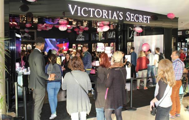 Victoria's Secret abre su primera tienda en un centro comercial en Maremagnum (Barcelona)