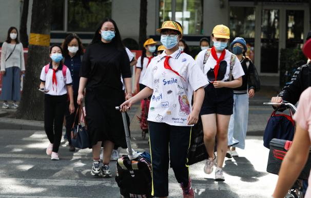 China confirma 57 nuevos casos de coronavirus, 36 de ellos de transmisión local en Pekín