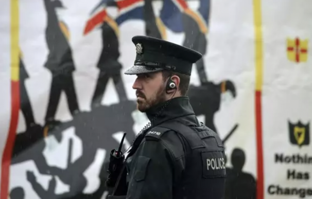 Policía Irlanda