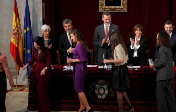 Felipe VI entrega los despachos a los nuevos jueces en 2019