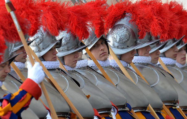 La Guardia Suiza se ocupa de la seguridad del Papa desde hace más de 500 años