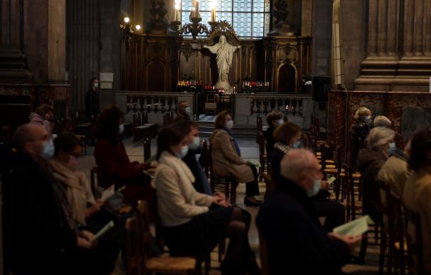 Misa en Saint Sulpice por la celebración de Todos los Santos y en homenaje a las víctimas del ataque terrorista en la basílica de Niza