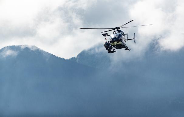helicóptero francia Alpes