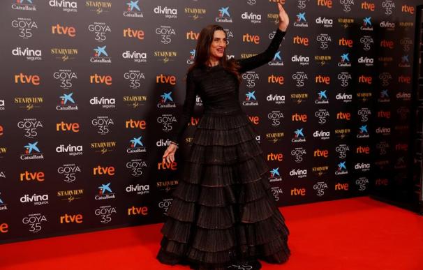 2020 - Premios Goya La-actriz-angela-molina-a-su-llegada-a-la-gala-de-la-35-edicion-de-los-premios-goya